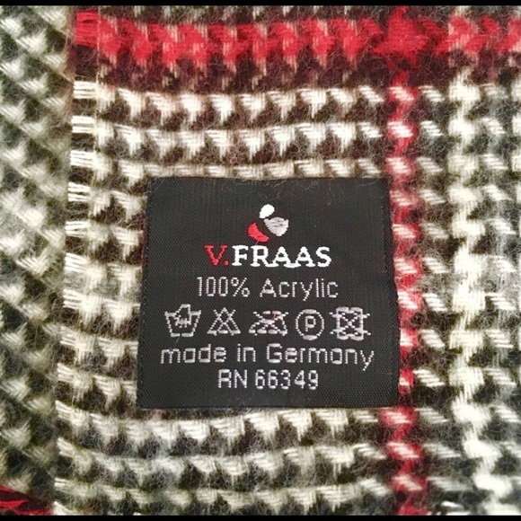 VFRAAS BLACK, WHITE & RED PLAID SCARF - Picture 6 of 6